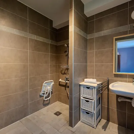 L'etoile Des Glaciers - Jacuzzi - Piscine - Hammam - Alpes Huez Chalet *